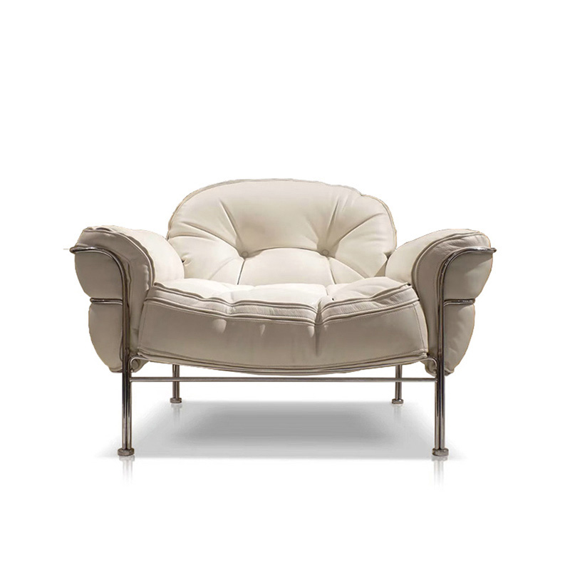 Soft-textured cloud-shaped chair